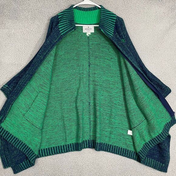 Emerson Street Peruvian Collection Notre Dame Cape Women L/XL Sweater Poncho - Picture 3 of 9